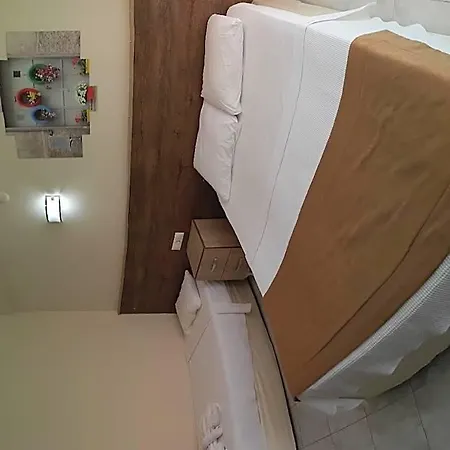 Hotell Ozgun Kusadası
